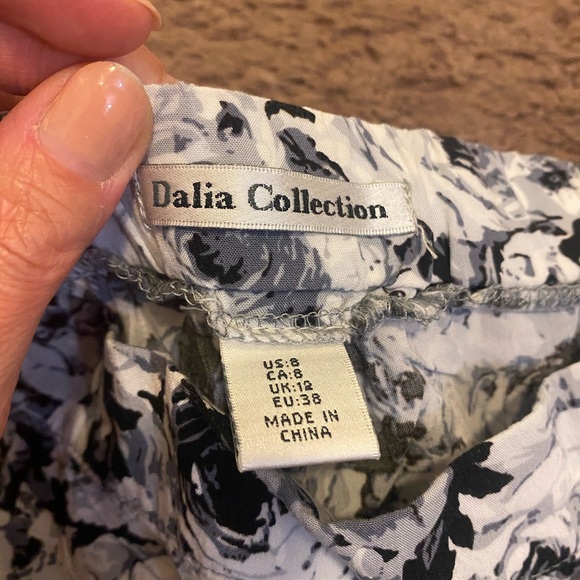 Dalia Collection Black White Floral Pants High Rise Tapered Pleated 8 - Picture 3 of 5